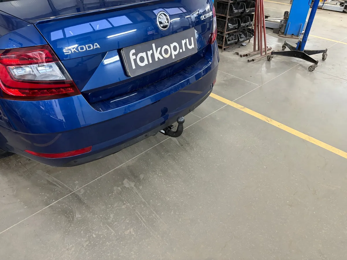 Фаркоп Steinhof для Skoda Octavia 2012-2020 V-063 в Ставрополь