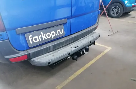 Фаркоп Steinhof для Volkswagen Crafter 2006-2016 (для а/м со ступенькой) V-033 в Ставрополь