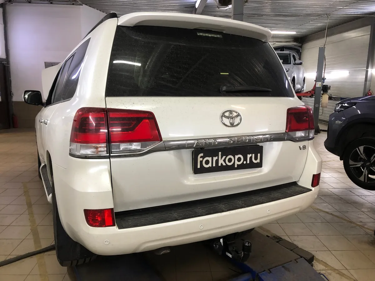 Фаркоп Steinhof для Toyota Land Cruiser J200 2008- T-172 в Ставрополь Фаркоп Steinhof для Toyota Land Cruiser J200 2008- T-172 в Ставрополь