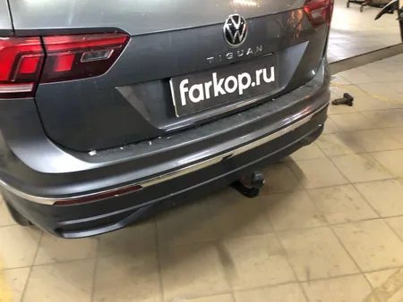 Фаркоп Galia для Volkswagen Tiguan 2017- V069V в Ставрополь