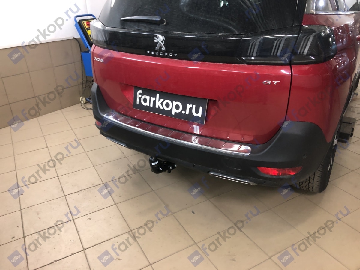 Установили фаркоп Brink для Peugeot 5008 2021 г.в.