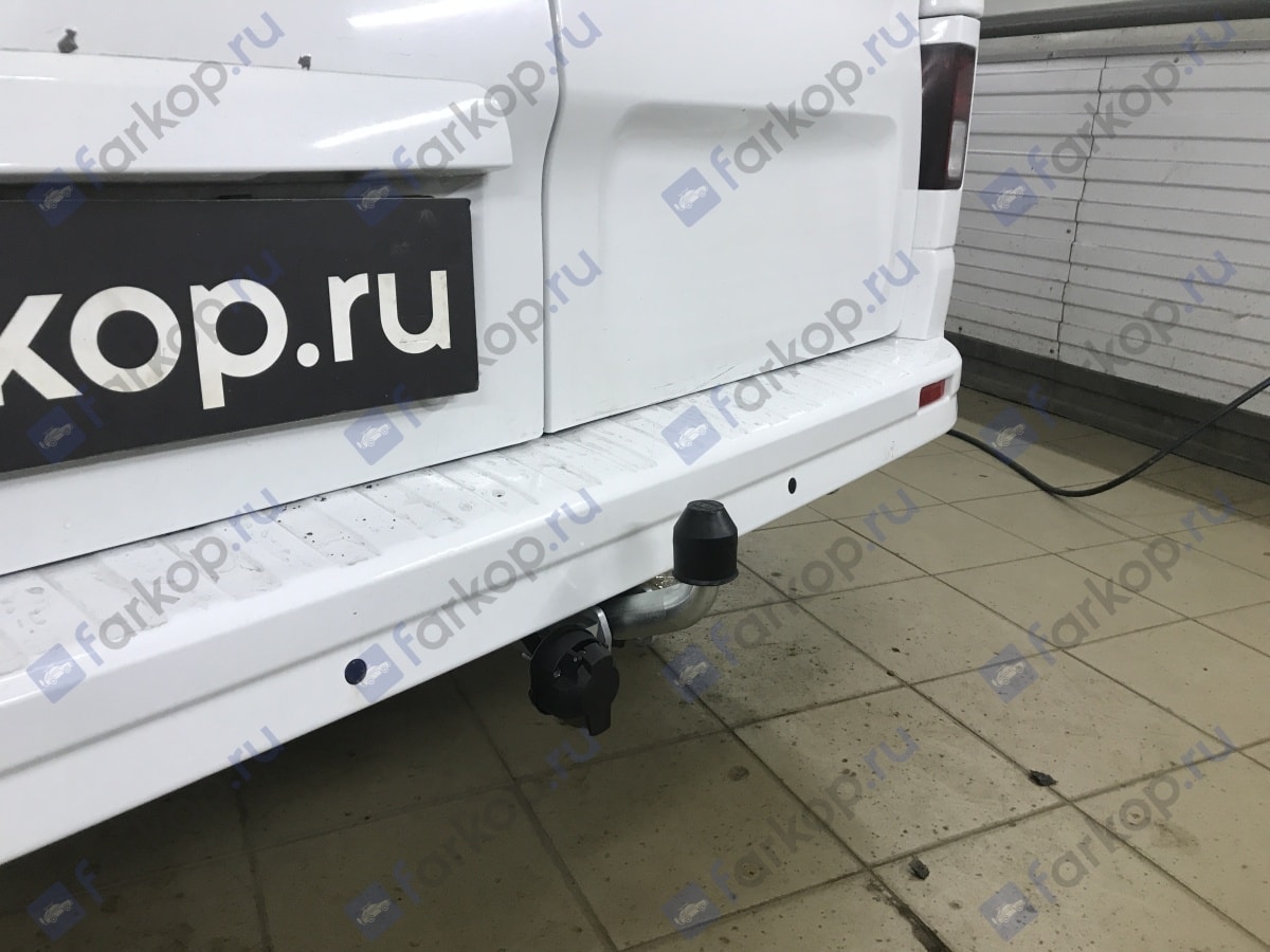 Установили фаркоп Galia для Opel Vivaro 2017 г.в. Установили фаркоп Galia для Opel Vivaro 2017 г.в.